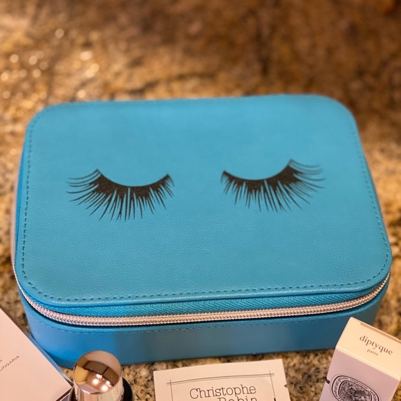 Neiman Marcus Beauty Box - Picture 3 of 3